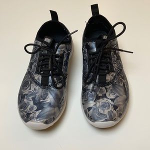 Nike ✔️ Juvenate Nordstrom exclusive floral print